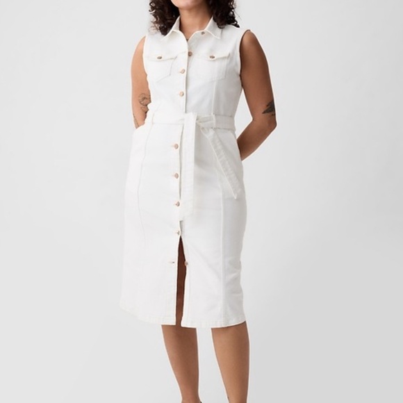 GAP Dresses & Skirts - NWT GAP 99% Cotton White Denim Button-Down Midi Dress with belt